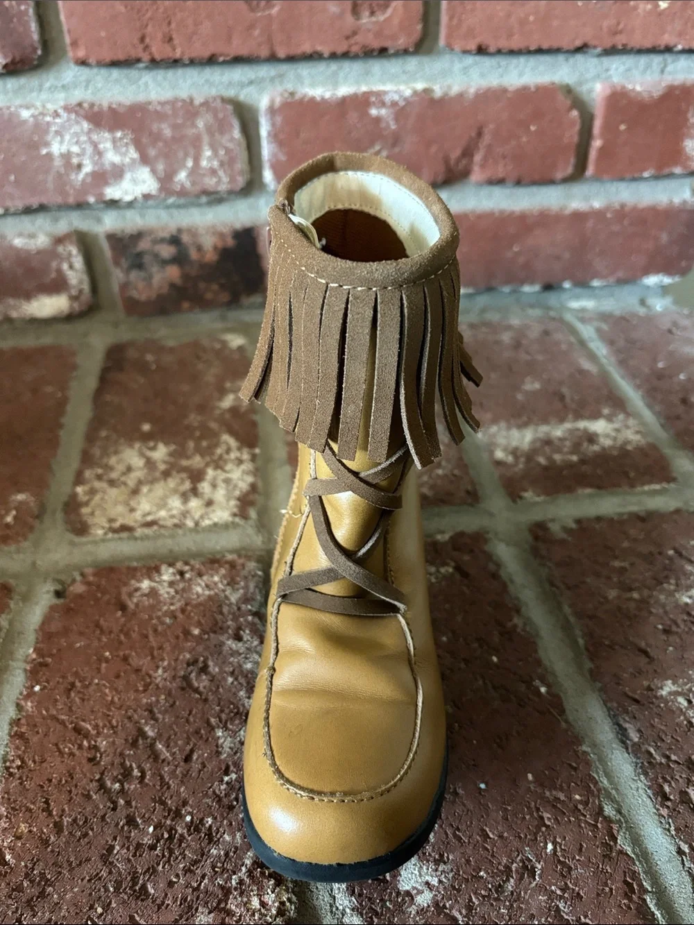 Momogrow Leather Moccasin Fringe Lace-Up Kids Boots Girl’s Size 10